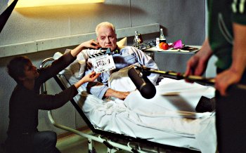 Dreh im Krankenzimmer  / Ein schöner Tag © 2005 Lanapul Film