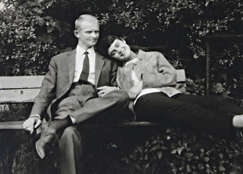 My parents in 1966 / UNBROKEN TIES © 2017 Lanapul Film