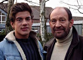 Philipp Danne und Michael Mendl. Ein schöner Tag © 2005 Lanapul Film